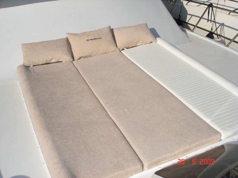 Cushions 027